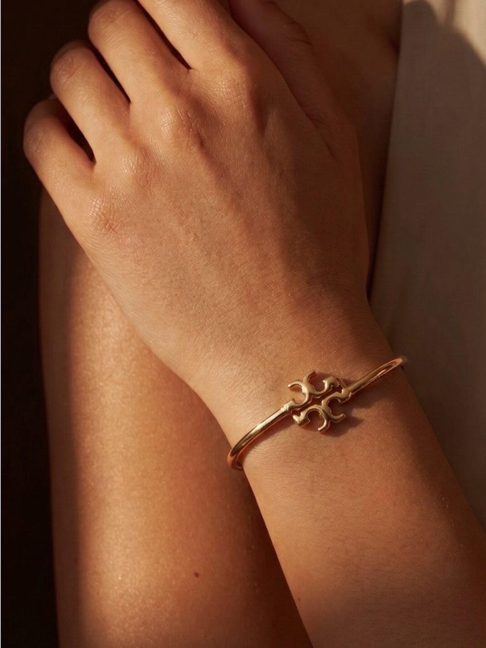 Tory Burch All-Gold Eleanor Hinged Cuff Bangle Bracelet NWOT